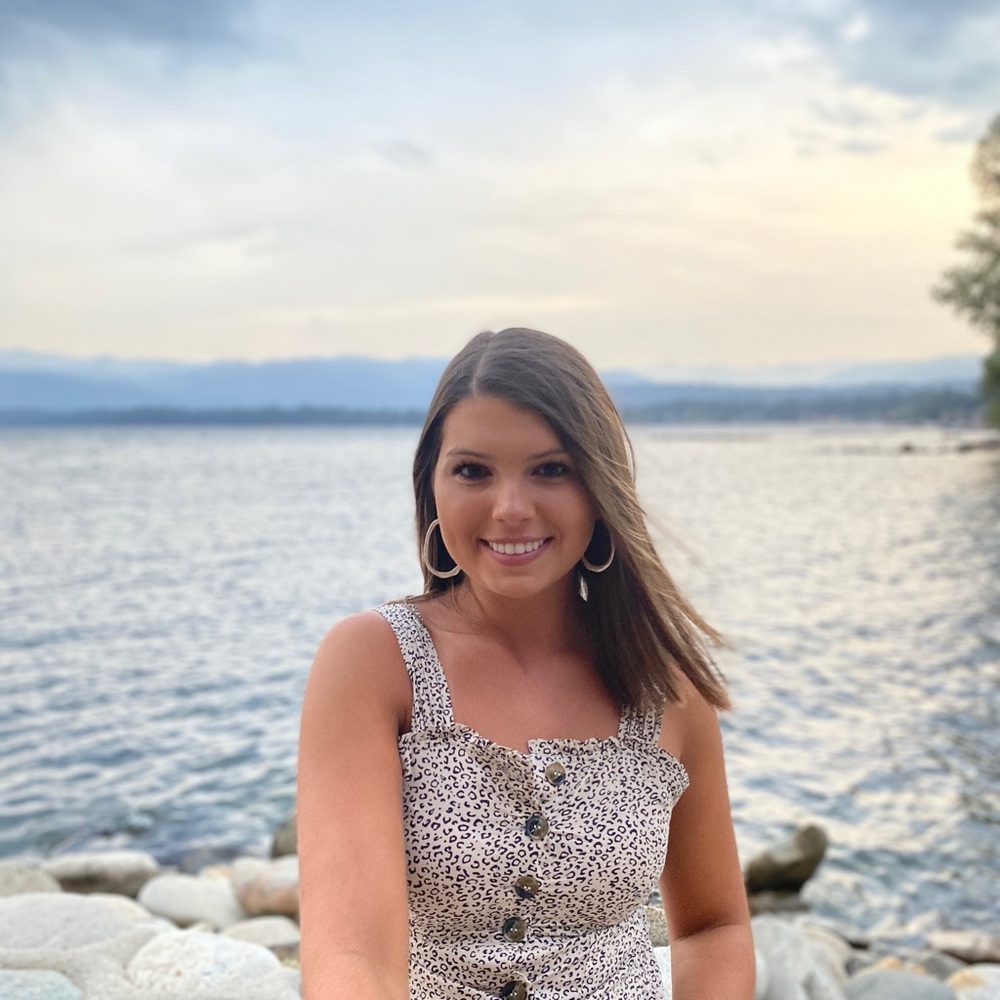 Meet your Posher, Makayla